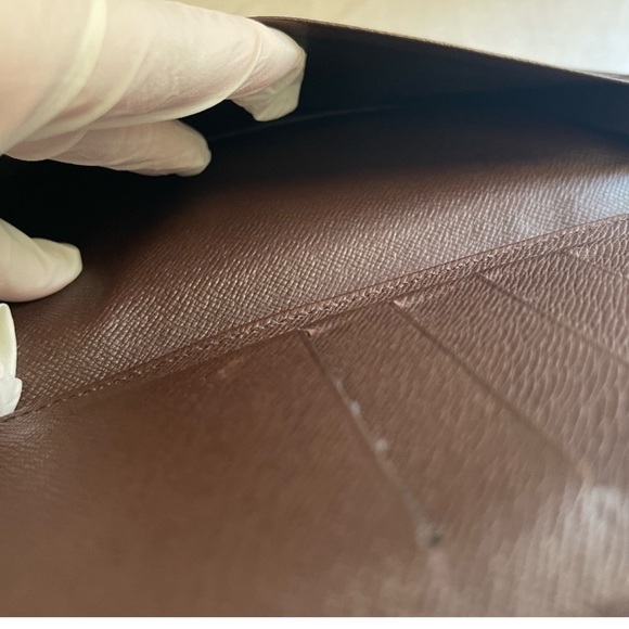 Authentic Louis Vitton Porte Yen Cartes bifold wallet - Picture 11 of 15